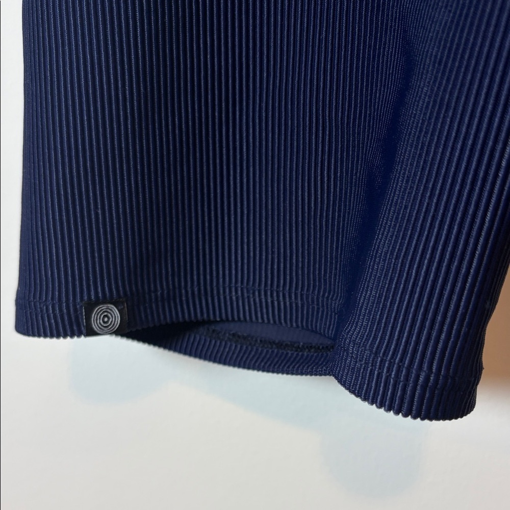 Onzie High-Rise Bike Short - Ribbed Navy - S - Picture 2 of 8